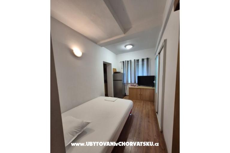 Jure & Marija Studio apartmani – photo 11