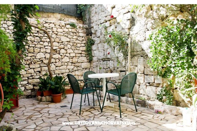 Main Square Apartment – photo 8