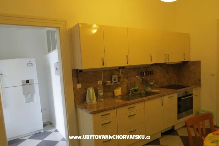Apartment Kamelija – photo 18