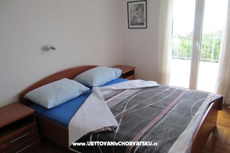 Tomy – photo 2