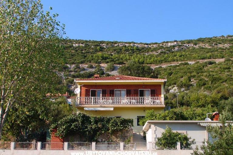 Apartments Franic – photo 2