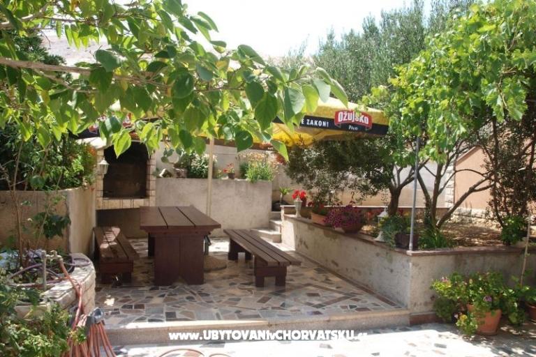 Apartments Ita s bazenom – photo 14