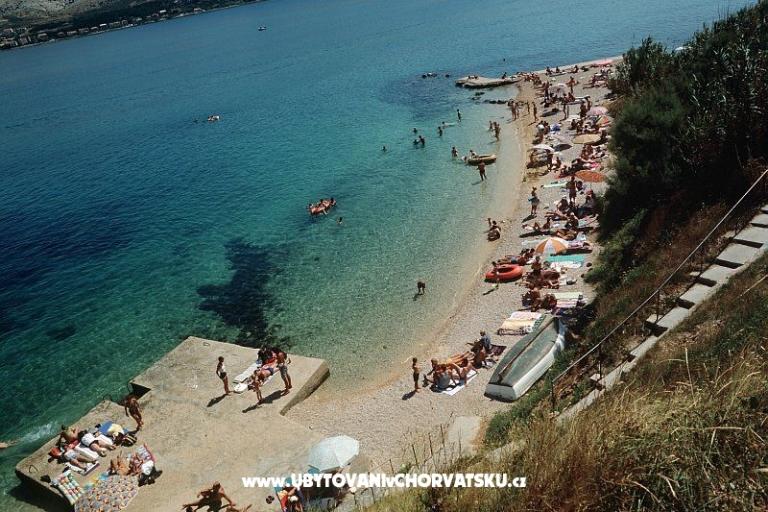 Apartments Ita s bazenom – photo 17