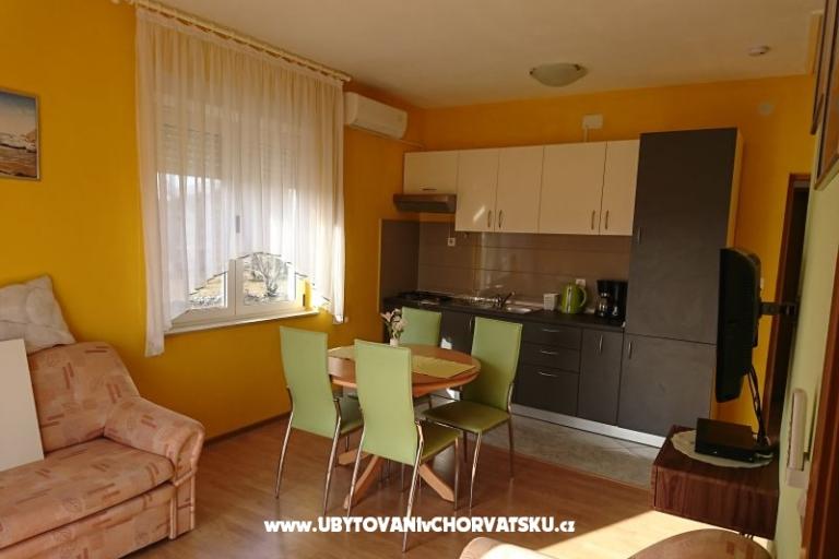 Apartments Mirjana*** – photo 11
