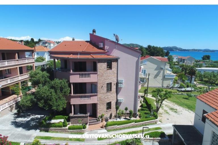Apartments Dalmatino Pakoštane – photo 3