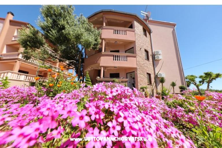 Apartments Dalmatino Pakoštane – photo 5