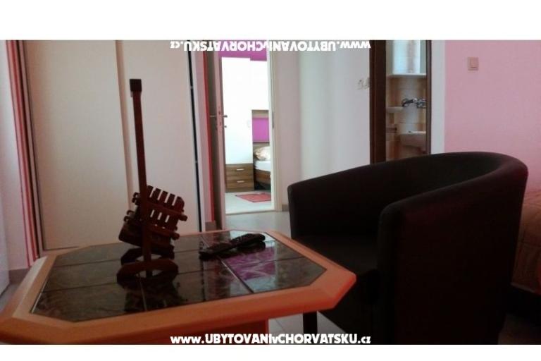 Apartments Lara – photo 8