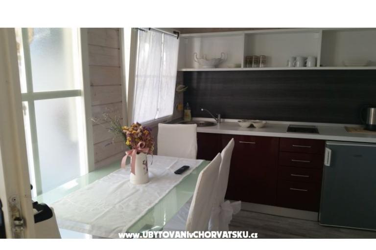 Apartments Lara – photo 9