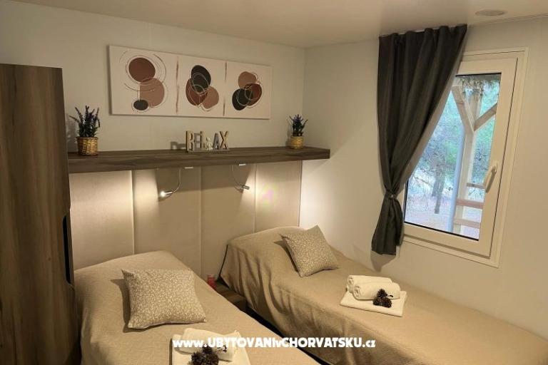 Mobile home Sunny day – photo 18