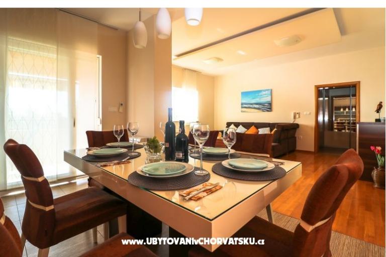  House with pool - Villa Marijana  – photo 10