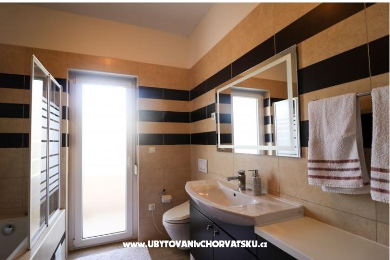  House with pool - Villa Marijana  – photo 15