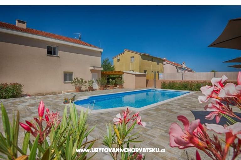  House with pool - Villa Marijana  – photo 5