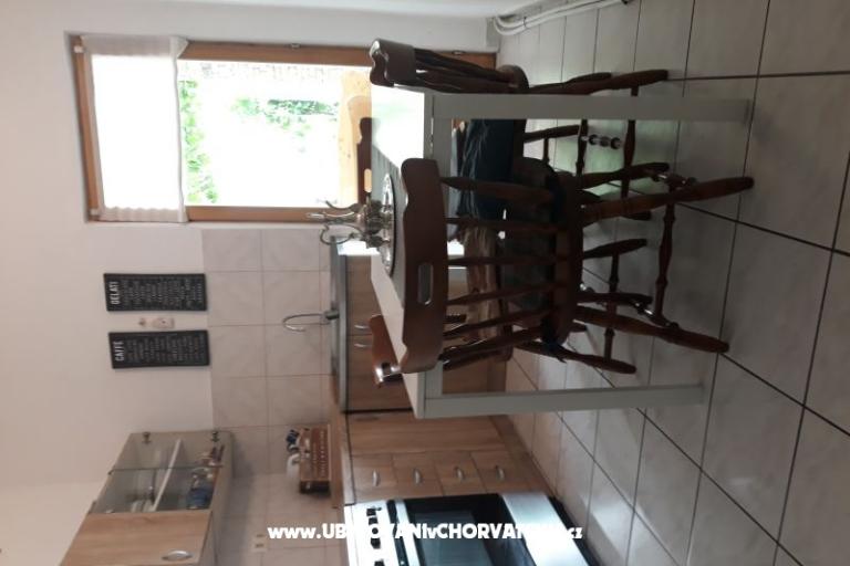 Apartment Romeo – photo 2
