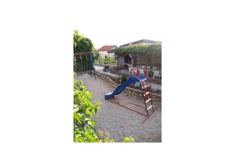 Apartments Čubrić – photo 10
