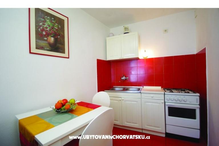 Seafront Studio Apartment + Balcony – photo 6