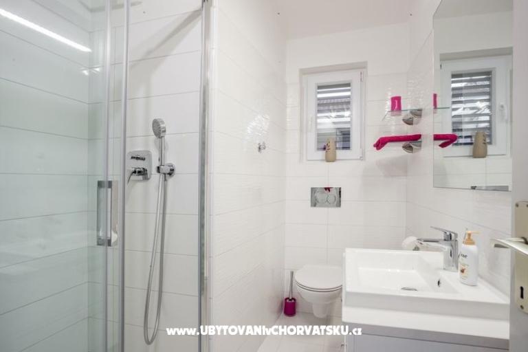 Apartments Ivandić Podgora – photo 9