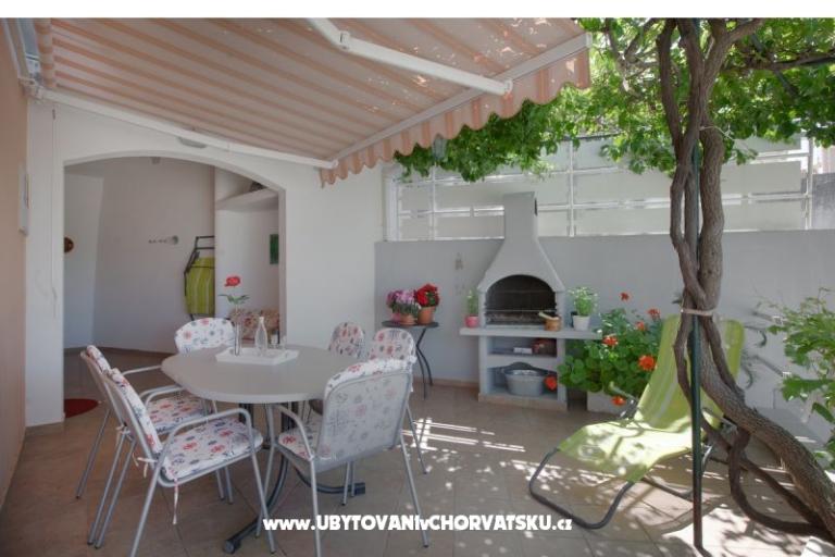 Apartments MARINA - Villa NEDIKA – photo 13