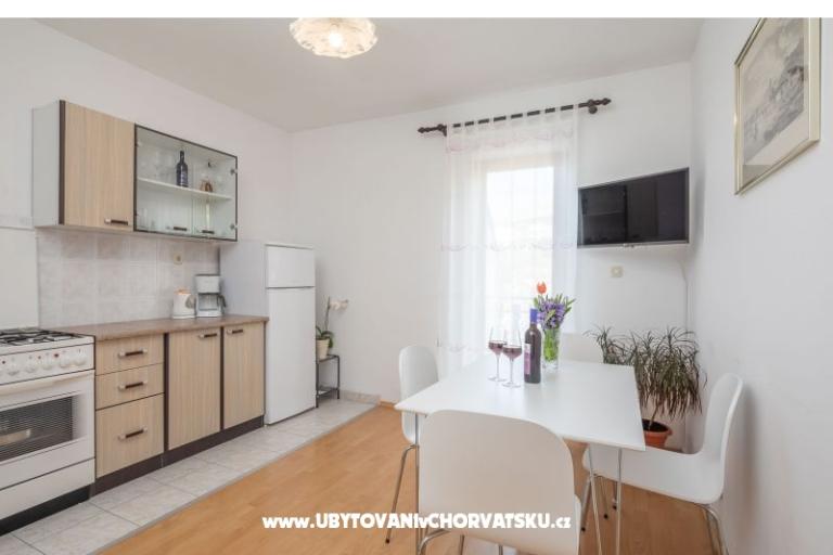 Apartments Zdravka – photo 12