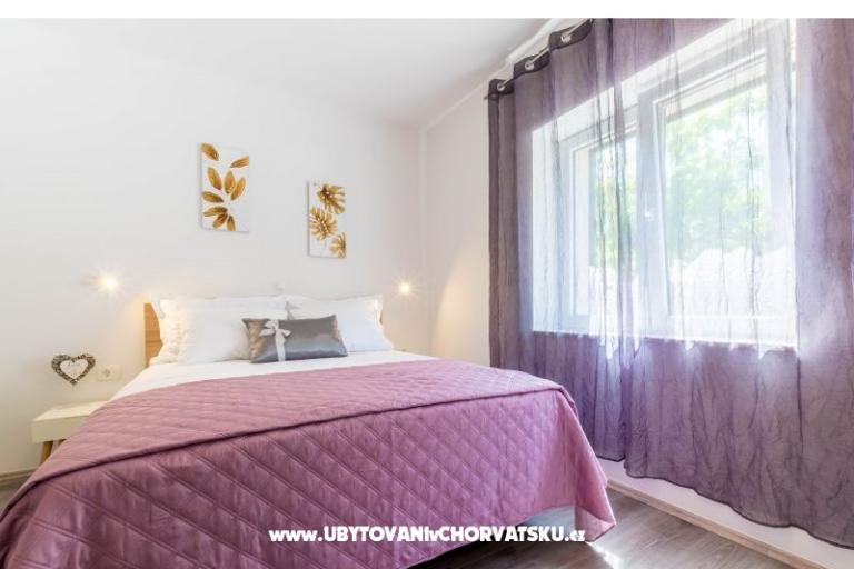 Apartments s bazenom Cvita/Podstrana – photo 6