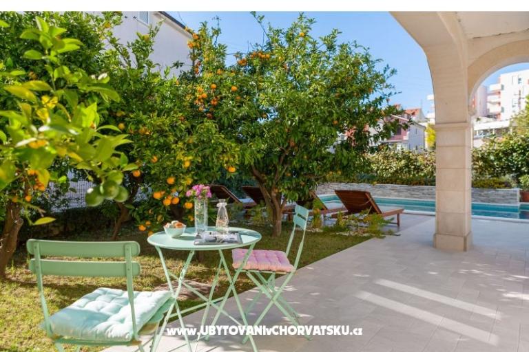 Apartments Lemon Garden with pool – photo 12