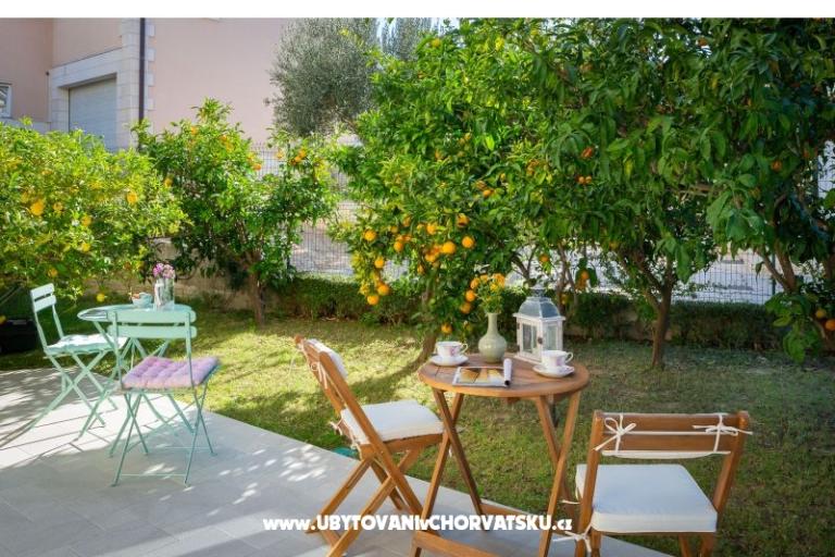 Apartments Lemon Garden with pool – photo 13