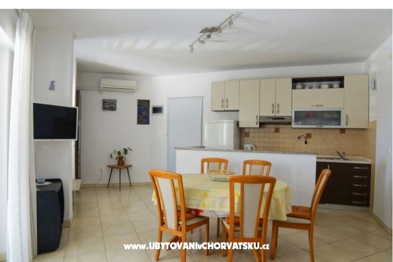 Apartments Nena – photo 13