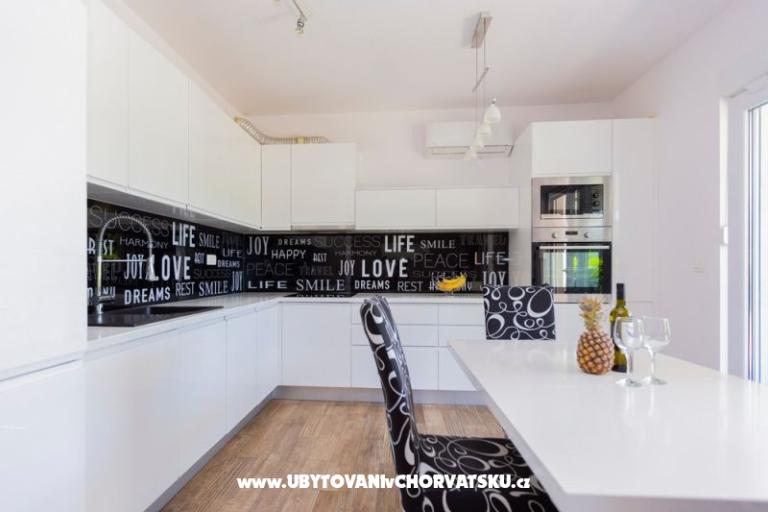 Apartment lux with garden – photo 12