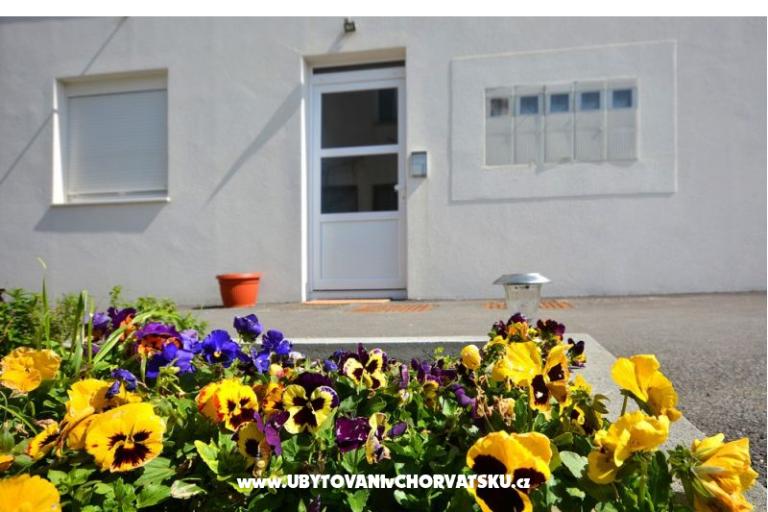 Apartment lux with garden – photo 28