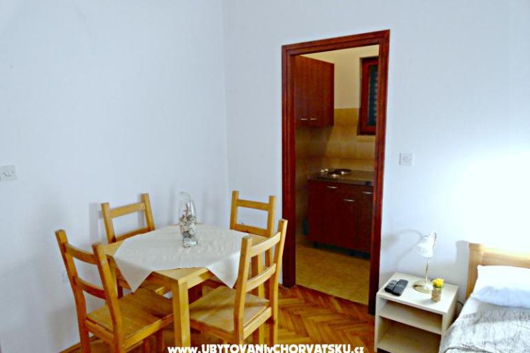 Apartments Knežević Podstrana – photo 6