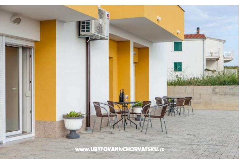 Apartments Knezovic – photo 10