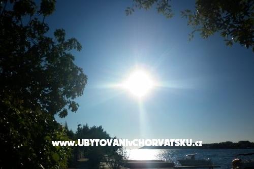 Apartments 10 metara od mora – photo 10