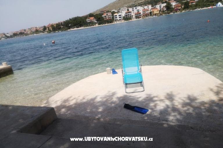 Apartments 10 metara od mora – photo 18