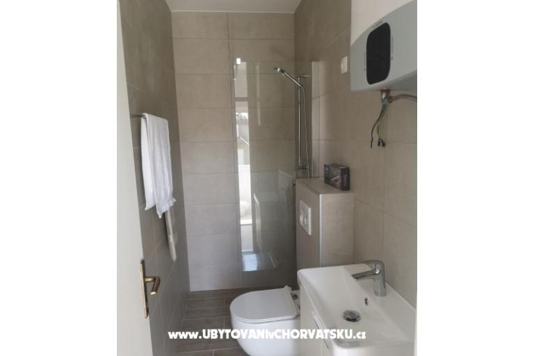 Apartments 10 metara od mora – photo 8