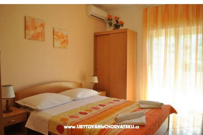 Apartments TONĆI I IRIS*** – photo 13