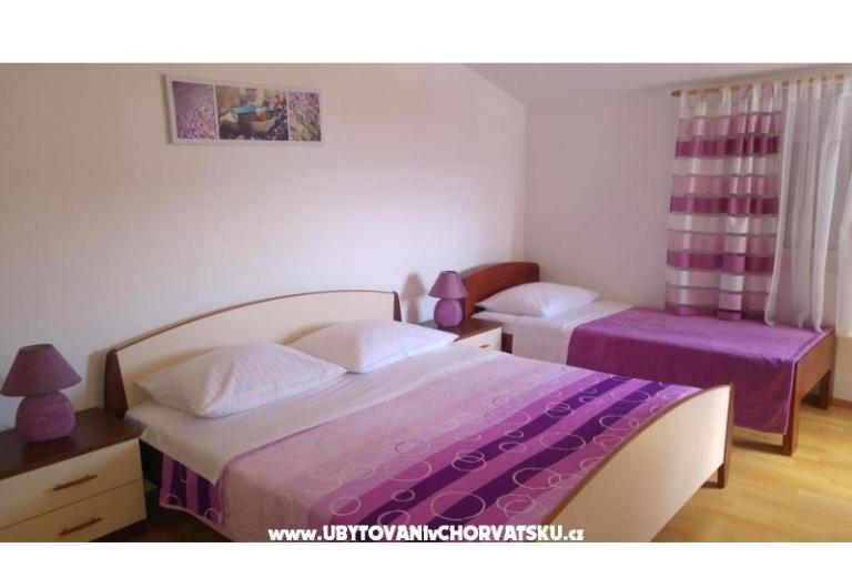 Apartments TONĆI I IRIS*** – photo 18