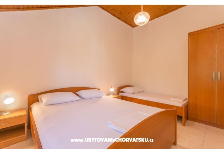 Apartments Bonaca - Prvi red do mora – photo 11