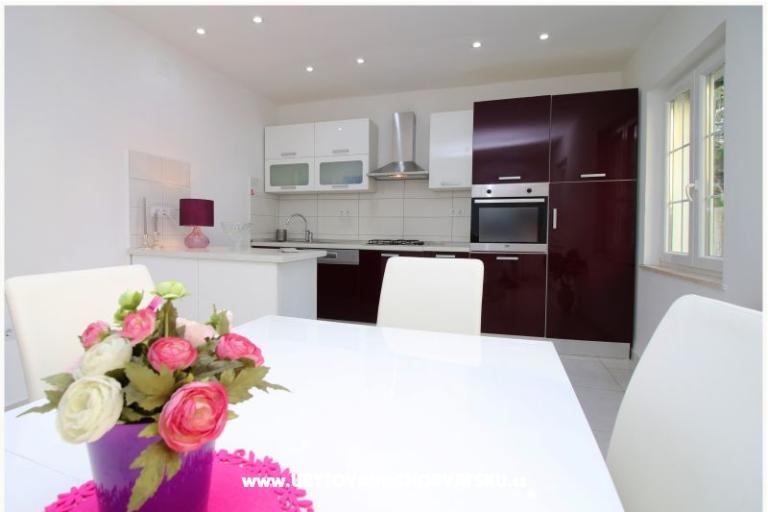 Scorpion Apartments – photo 4