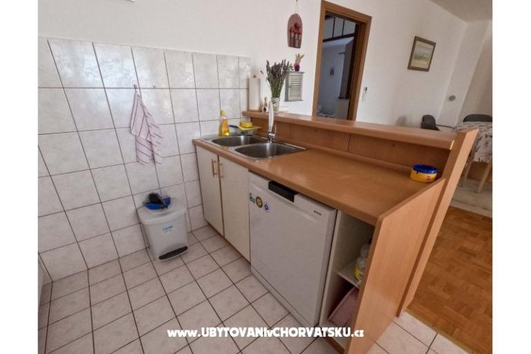 Apartment uz more i plažu – photo 11