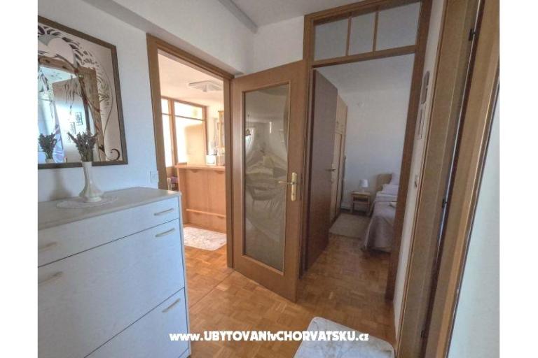 Apartment uz more i plažu – photo 25