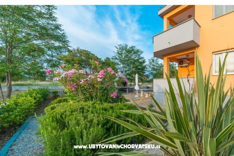 Apartments Dora – photo 12