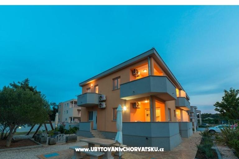 Apartments Dora – photo 13