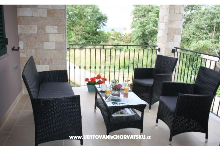 House Rose – photo 15