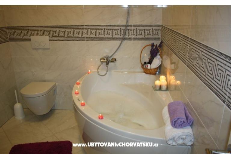 House Rose – photo 7