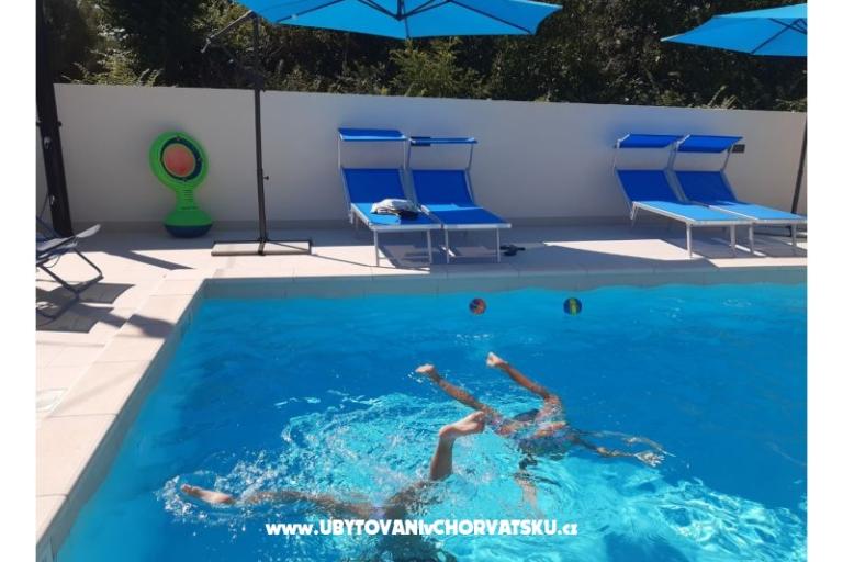 Villa Bianca - swimming pool – photo 21