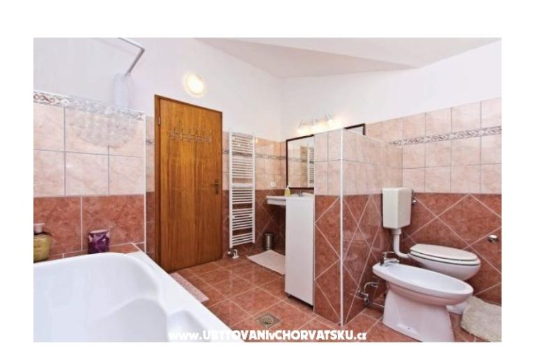 Family house with pool – photo 11