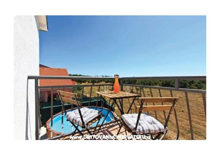 Family house with pool – photo 16