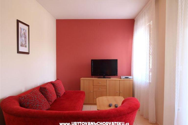 Apartments with pool Jadranka – photo 7