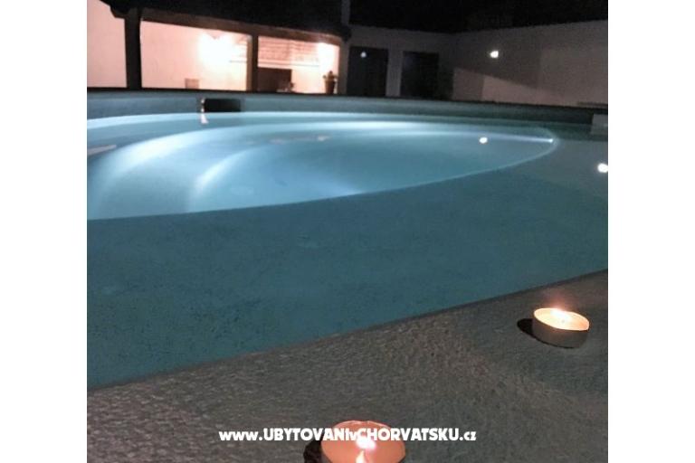 Apartments with pool Štinjan – photo 10