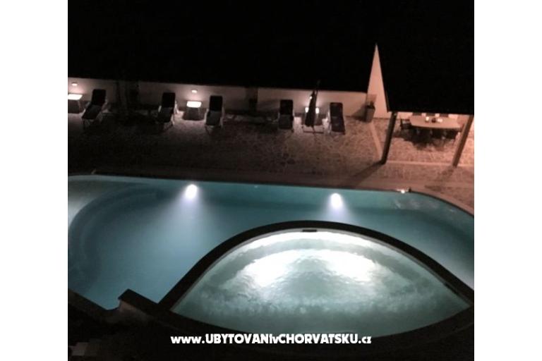Apartments with pool Štinjan – photo 13