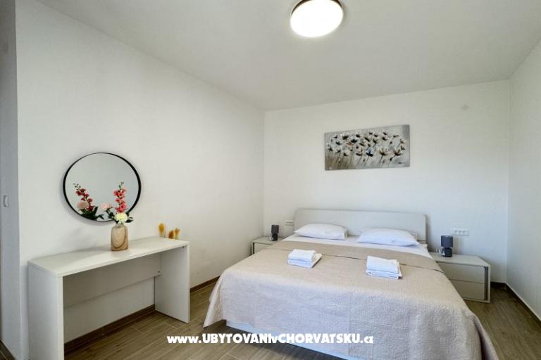 Flowers Apartments Pula – photo 16